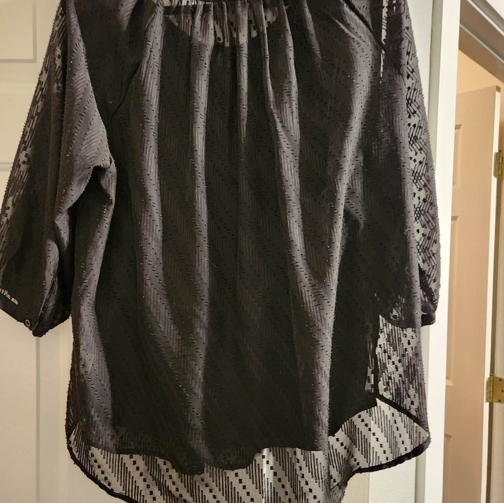 Blouses - Picture 10 of 14